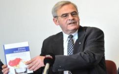 Tőkés László ismét védelmet kért maga és a magyar közösség számára