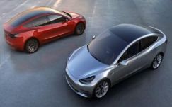 Futurisztikus űrhajóra emlékeztet majd a Tesla Model 3 beltere