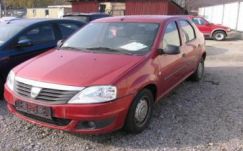 Csodájára járnak egy Dacia Logannak