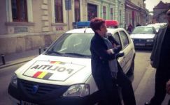 Fényes nappal ellopták Horváth Anna táskáját