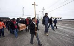 Rendkívüli állapotot hirdetett egy kanadai indián közösség