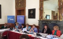 Biró Rozália: a nőknek kiemelt szerepköre van a menekültek fogadásában