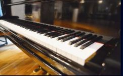 Fiatal zenészeknek nyújtanak fellépési lehetőséget Nagyváradon