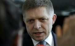 Szívroham gyanújával váratlanul kórházba került Robert Fico