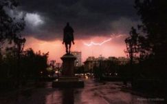 Ilyennek látta a iași-i vihart egy helyi fotós