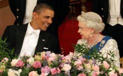 II. Erzsébet királynővel ebédel utolsó londoni látogatásán Obama