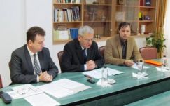 Szakok megszüntetését és szankciókat jelentett be a PKE