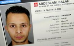 Átadták a francia hatóságoknak Salah Abdeslamot