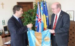 Panaszkodott Borboly Csaba a Székelyföldre látogató brit nagykövetnek 