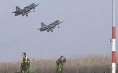 A British Airways gépe miatt riasztották a magyar Gripeneket