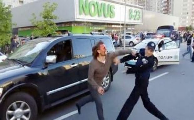 Hét rendőr tudta csak lefogni a részeg olimpiai bajnokot