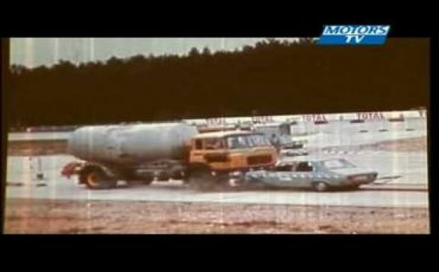 Így tesztelték annak idején a Dacia 1300-ast