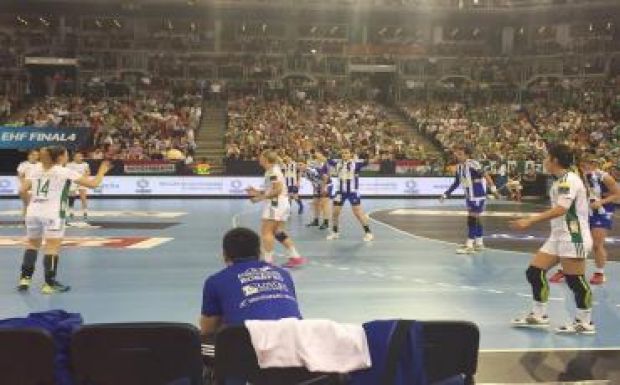 Bejutottak a BL-döntőbe a győri kézis lányok