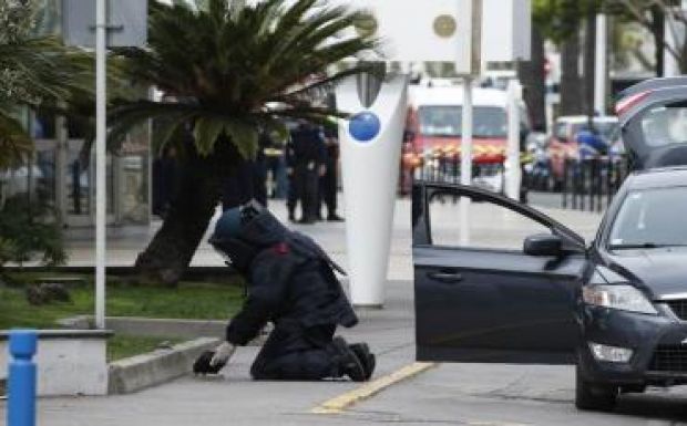 Ellepték a rendőrök és a nyomozók Cannes-t