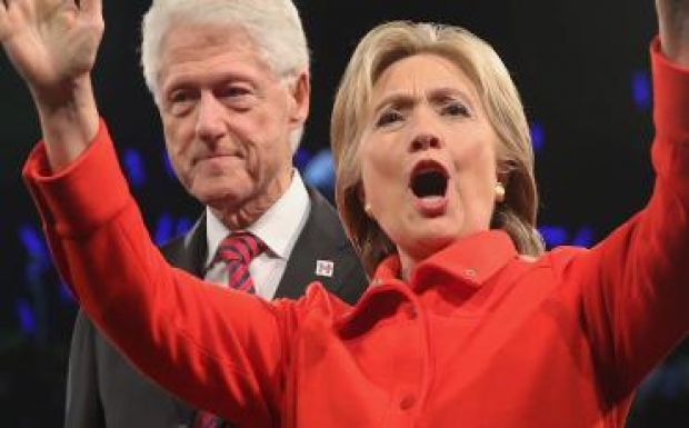 Férjének is szerepet adna Hillary Clinton
