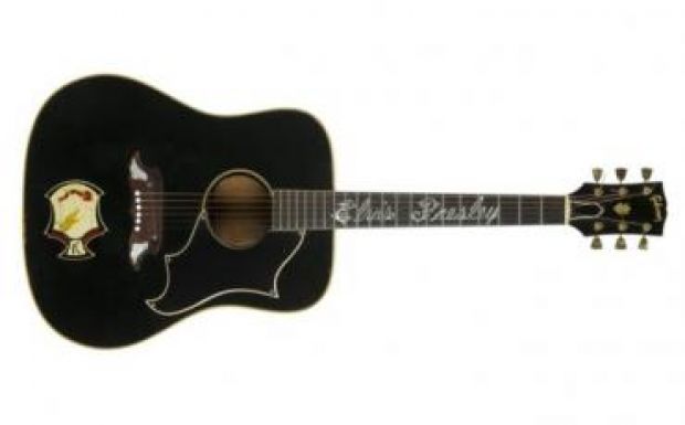 Elvis Presley gitárja 334 ezer dollárért talált gazdára