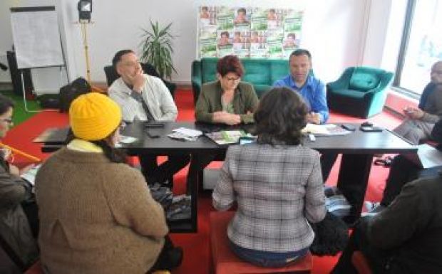 Több ezer kolozsvári családhoz kopogtatott be az RMDSZ kampánystábja