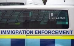 Román szexmunkások perelnék az angol bevándorlási hivatalt