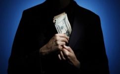 Újabb leleplezésekre készülnek a Panama-iratokon dolgozó újságírók