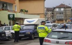 Fogdában marad az összes szászrégeni közlekedési rendőr