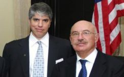 Kitüntette Martonyi Jánost az Amerikai Magyar Koalíció