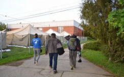 A rendőrség szerint nem zaklattak serdülő kézilabdázó lányokat a migránsok