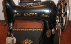 Székedi Ferenc: Sajt az egérfogóban