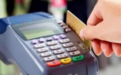 Ősztől már készpénzt vehetünk fel bankkártyával a sarki boltostól