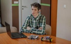 Legótól a gondolatvezérlésű eszközig – interjú Imets Tamás ifjú feltalálóval