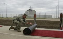 Felavatták az amerikai rakétavédelmi rendszert Deveselun