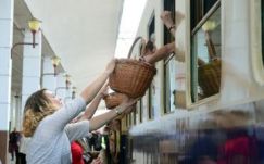 Így fogadták Kolozsváron a Boldogasszony zarándokvonatot