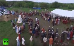 Lándzsával kapták le a drónt egy reneszánsz fesztiválon