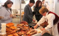 Gazdag kínálat a Csík Expón, a fogyasztási cikkek nemzetközi vásárán