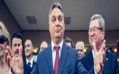 Papp Sándor Zsigmond: A törpék mögötti erdő