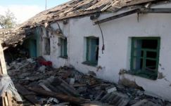 Heves tüzérségi csapást mértek a szakadárok egy Donyeck melletti településre