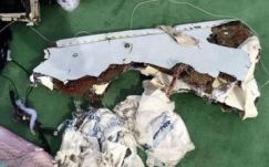 Szakértők szerint robbanás vezetett az Egyptair gépének katasztrófájához