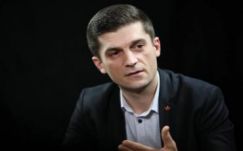 Molnár Zsolt: közösségi összefogással megújult a szabadfalui Petőfi emlékmű