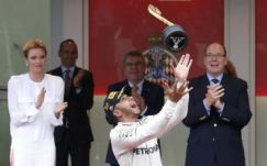 Monacói Nagydíj: Hamilton idén először győzött