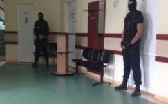 Orvosoknál és gyógyszergyártóknál vizsgálódik az ügyészség