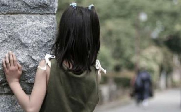 Hivatalosan Romániában mindössze 67 ezer írástudatlan roma van