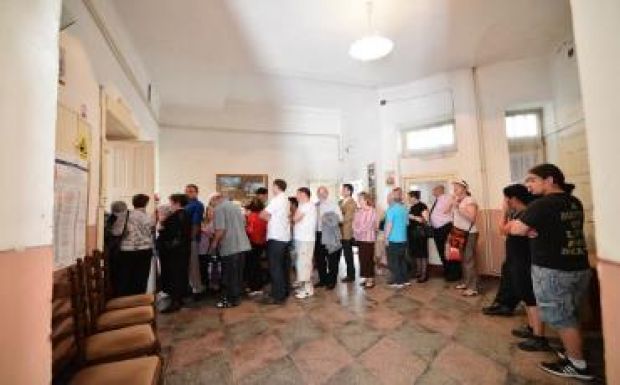 Felfüggesztették a szavazást az egyik marosvásárhelyi körzetben