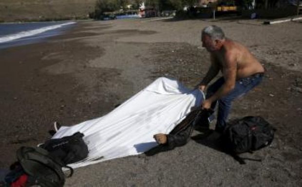 Több mint tízezer menekült fulladt a tengerbe 2014 óta