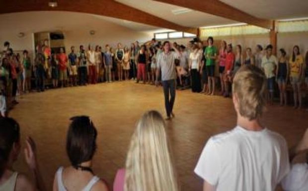 KISEBBSÉGBEN: Interetnikai Drámatábor Csipkésben