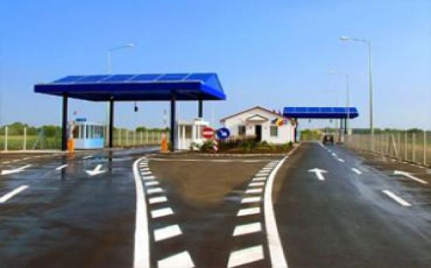 Határrendészt akart megvesztegetni egy romániai sofőr a vállaji átkelőhelyen