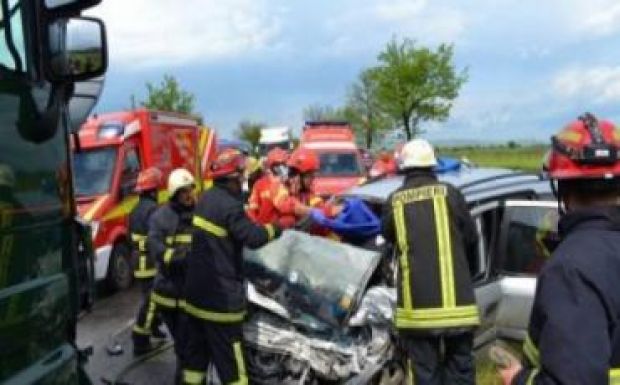 Féltucat sérült a marosludasi balesetben 