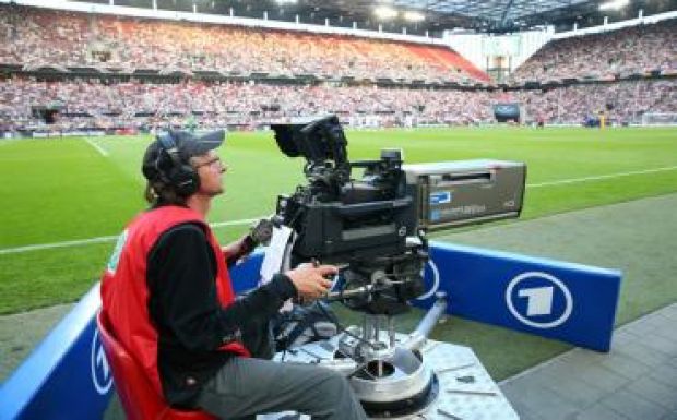 Megy a meccs! – Gáspárik Attila a közvetítési jogokról