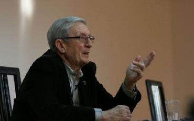 Meghalt Victor Atanasie Stănculescu nyugalmazott tábornok