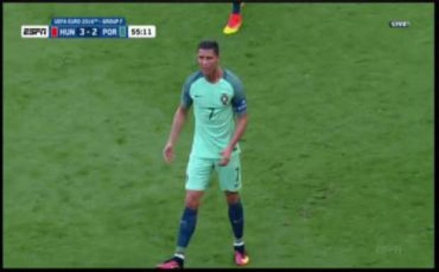 EURO-2016: Ronaldo többször is kiviselte magát
