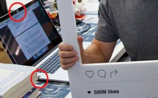 Zuckerberg nem érzi magát biztonságban saját laptopja előtt