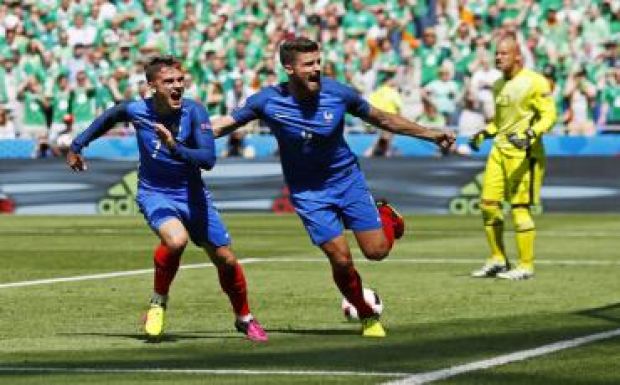 EURO-2016: Negyeddöntőben a házigazda franciák
